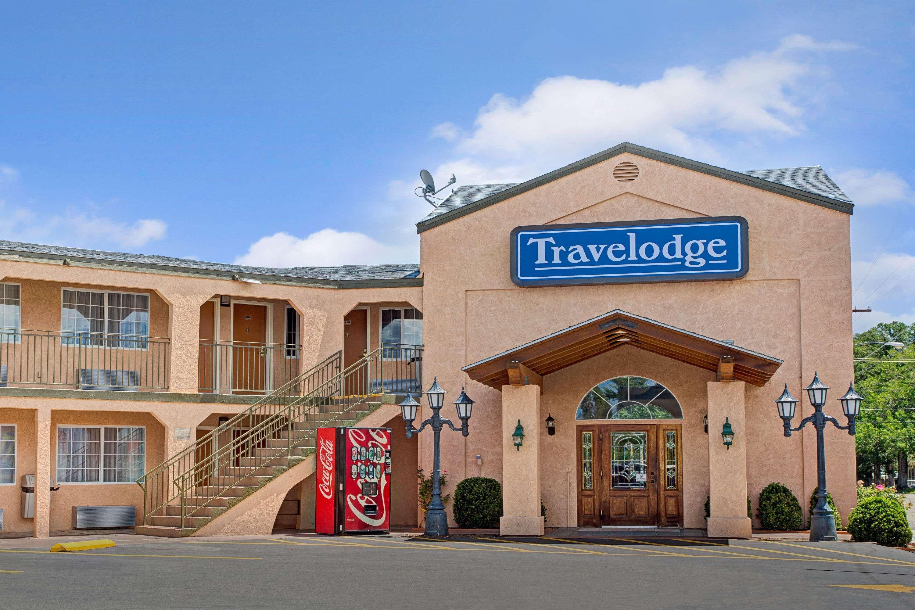 Travelodge By Wyndham Бишоп Экстерьер фото